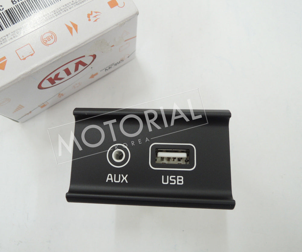 2015-2017 KIA SORENTO Genuine OEM USB AUX Jack Assy