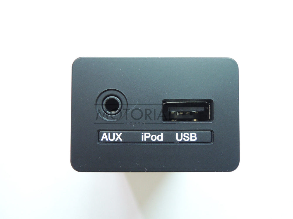 KIA SEDONA / CANIVAL 2006-2014 Genuine OEM iPod USB Reader AUX Port Assy