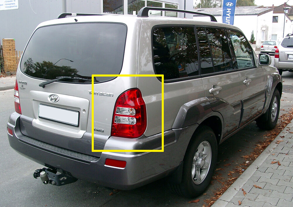 2005-2007 HYUNDAI TERRACAN Genuine OEM Rear Right Tail Light brake Lamp